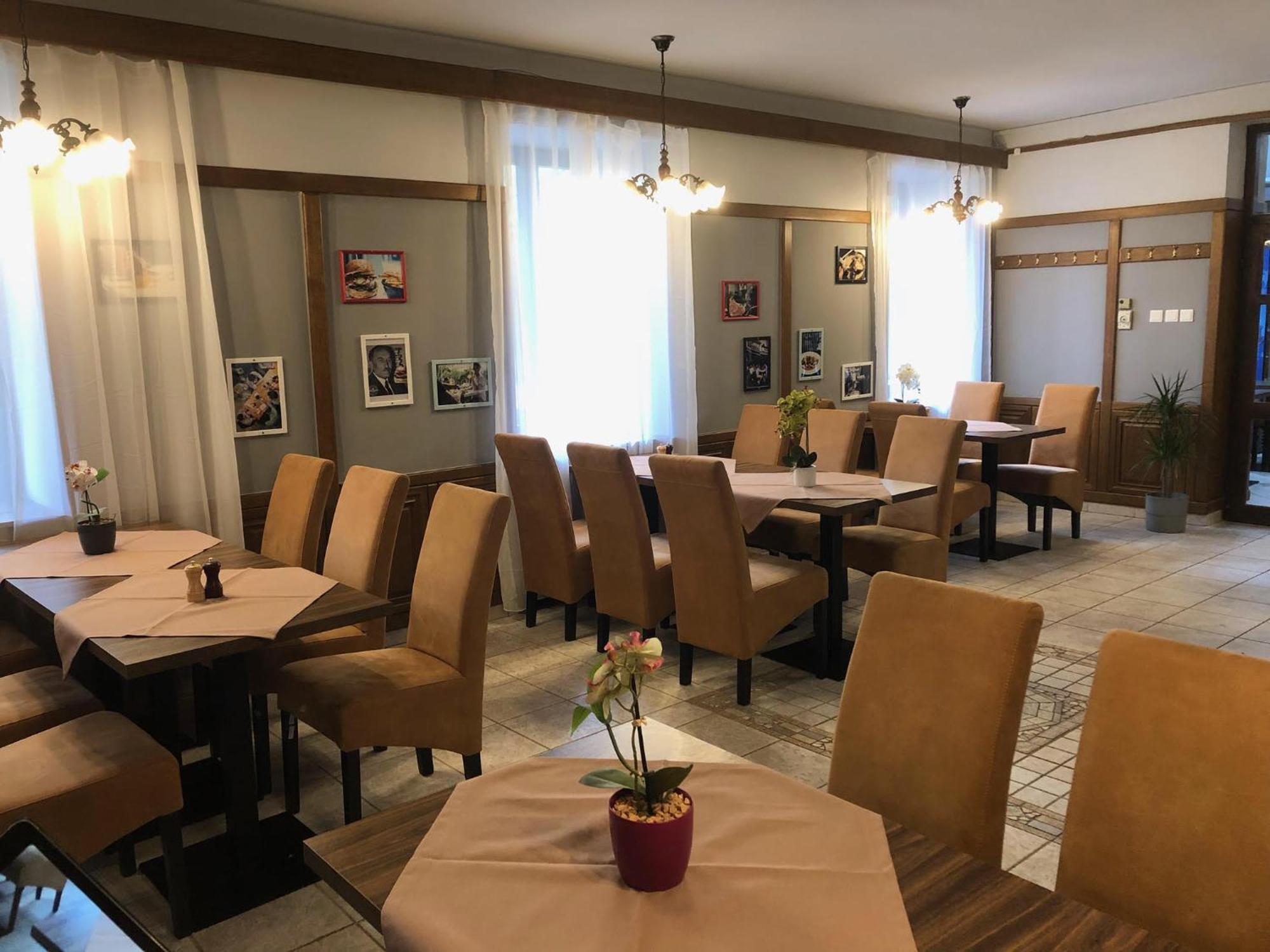Svajci Lak Panzio Bed and Breakfast Nyíregyháza Εξωτερικό φωτογραφία